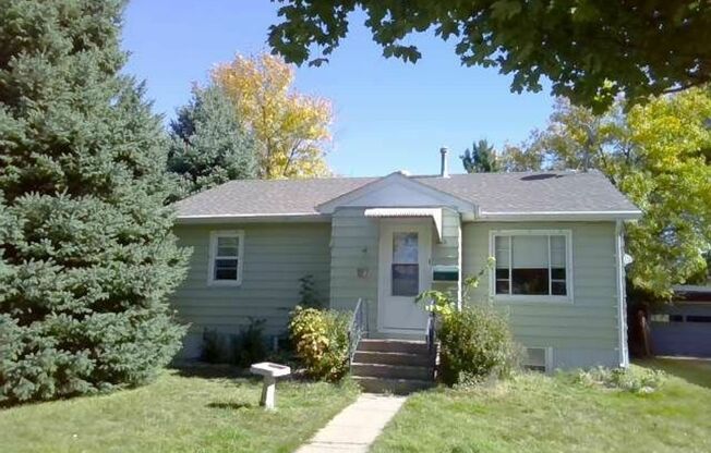 4 Bed 2 Bath House! Fenced in yard!