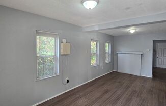 3 beds, 1 bath, $2,000