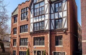 7010 North Ashland Apt.