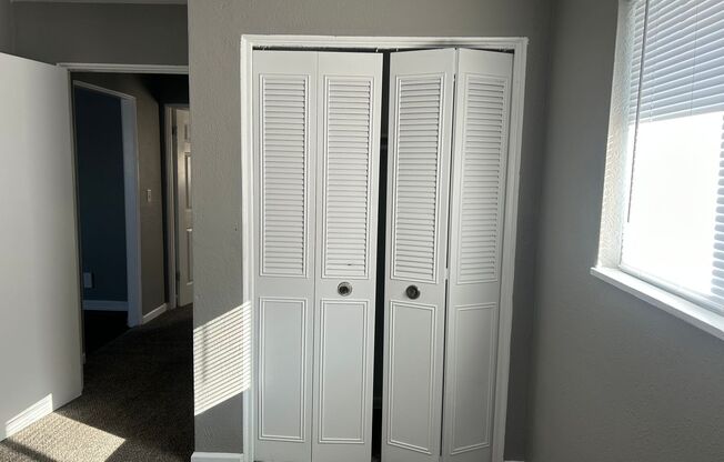 2 beds, 1 bath, 750 sqft, $1,020, Unit B05 1042 13