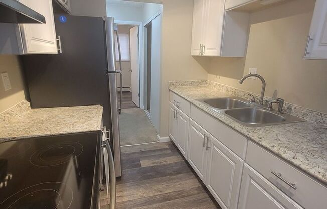 2 beds, 1 bath, 750 sqft, $1,545, Unit 203