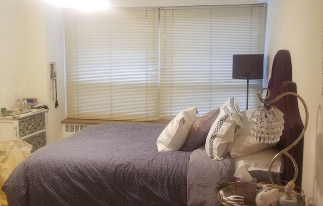1 bed, 1 bath, 700 sqft, $1,750, Unit 418-0512