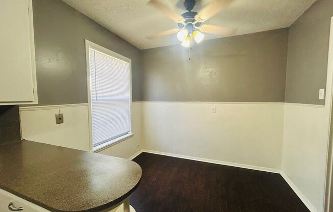 3 beds, 2 baths, $1,595