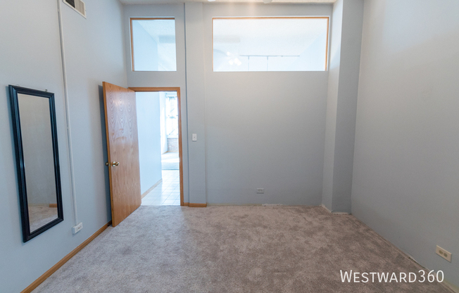 812 W VAN BUREN