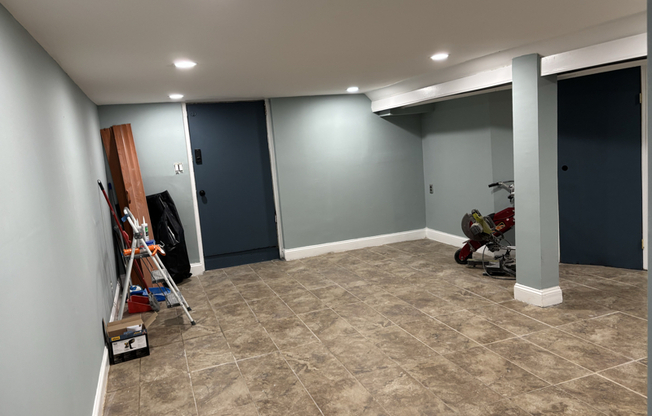 11401 FRANCIS LEWIS BLVD