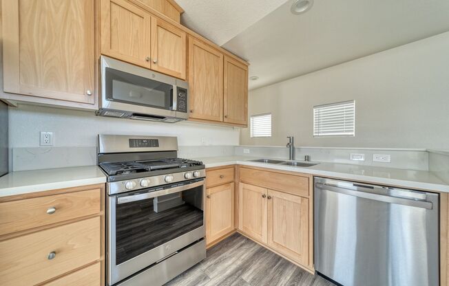 1 bed, 1 bath, 551 sqft, $1,325, Unit B