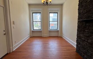 Studio, 1 bath, 450 sqft, $1,199, Unit 1F