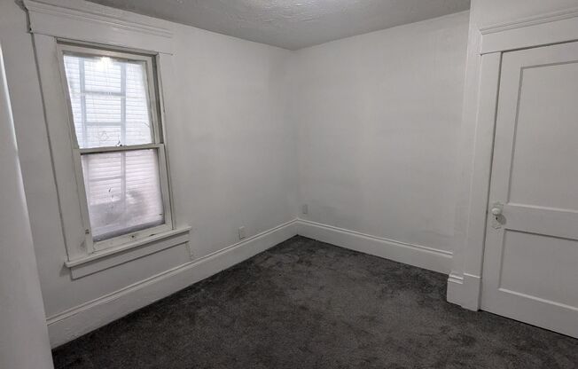 1 bed, 1 bath, $750, Unit 3