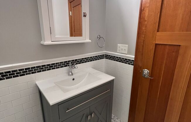 1 bed, 1 bath, 750 sqft, $1,550, Unit 108