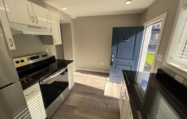 Studio, 1 bath, 300 sqft, $1,599, Unit 24 Monarch Way Apt 107