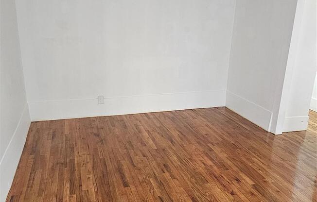 1 bed, 1 bath, 475 sqft, $2,600, Unit 2E