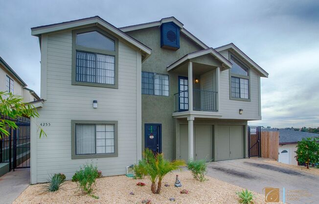 4255 Winona Ave