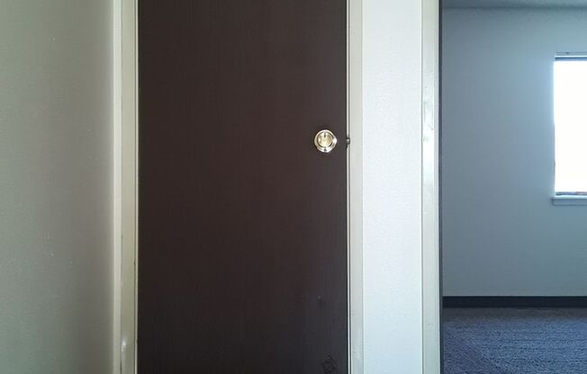 2 beds, 1.5 baths, 1,032 sqft, $1,800, Unit 6E