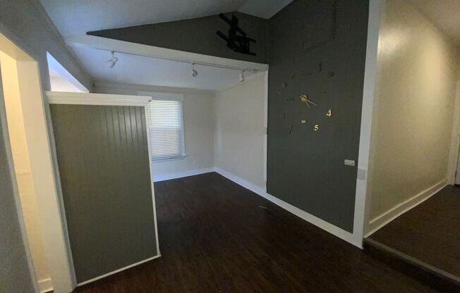 Sonoma Blvd - 1716 1720