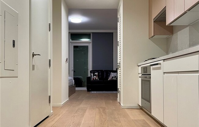 Studio, 1 bath, 491 sqft, $3,200, Unit 1123