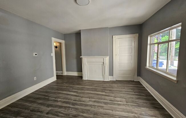 Spacious 3 bedroom 1 bath house for rent in the South Side