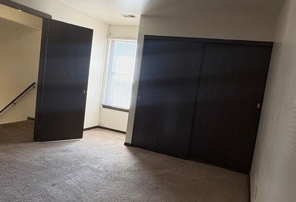 2 beds, 1.5 baths, 1,000 sqft, $1,450, Unit 8133-8133C