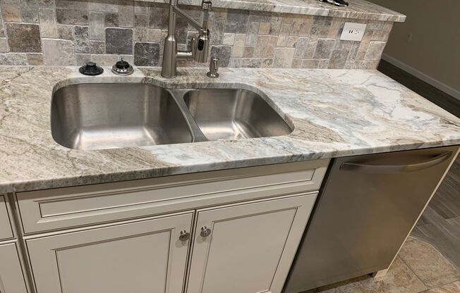 Enjoy this beautifully updated 3 Bed/2.5 Bath Townhome  **Military Discount Available**20% OFF 1st MONTH**
