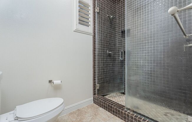 2 beds, 2 baths, $2,350