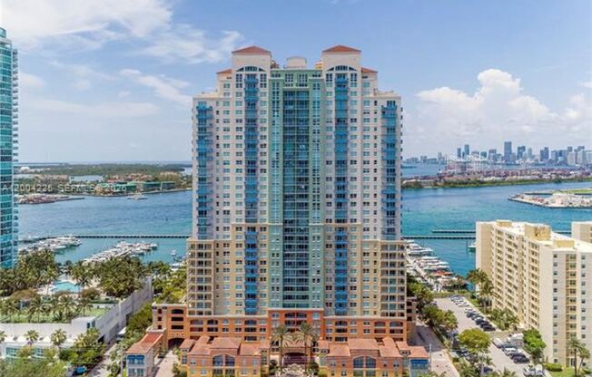 2 beds, 2 baths, 1,180 sqft, $5,000, Unit 90 Alton Rd # 301