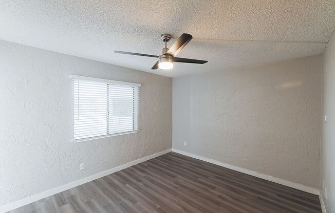 1 bed, 1 bath, 677 sqft, $1,050, Unit A142