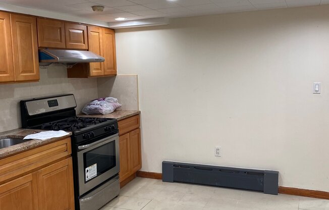 141 14 BOOTH MEMORIAL AVE