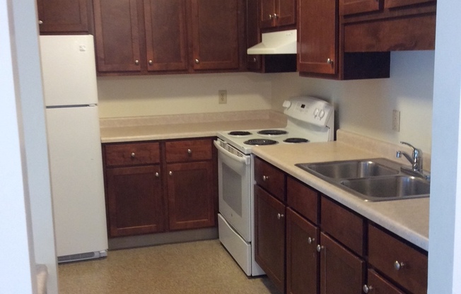 2 beds, 1 bath, 1,000 sqft, $1,250, Unit 8