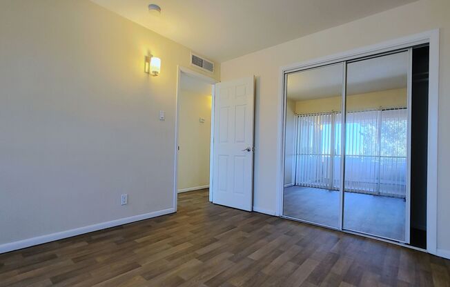 2 beds, 2 baths, 872 sqft, $1,195, Unit 05-D