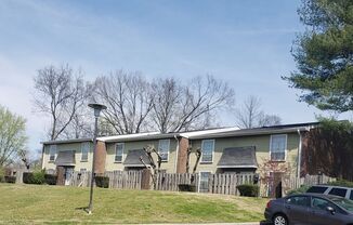 Spacious 1 Bedroom, 1.5 Bath Townhouse – Minutes from Nashville