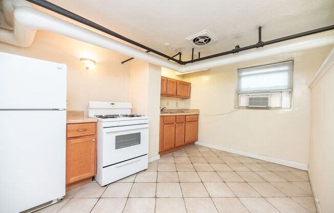 Studio, 1 bath, $950, Unit 2802 9