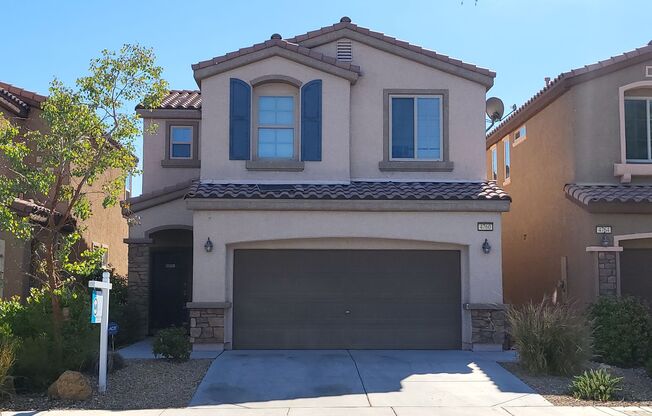 Beautiful two-story house near Summerlin