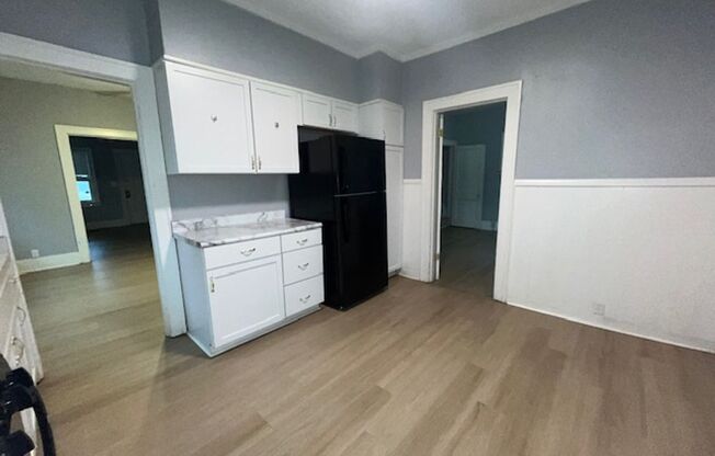 3 beds, 1 bath, $1,300