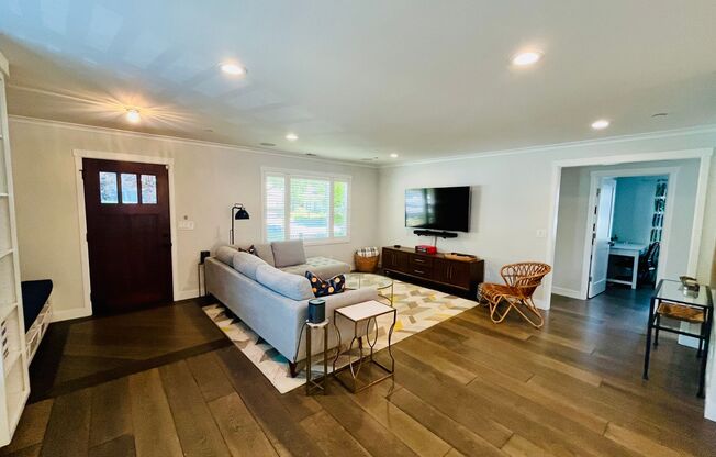 Stunning 3 Bed 2 Bath Downtown Sunnyvale with Bonus Room