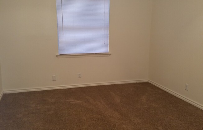 1 bed, 1 bath, 714 sqft, $840, Unit *604