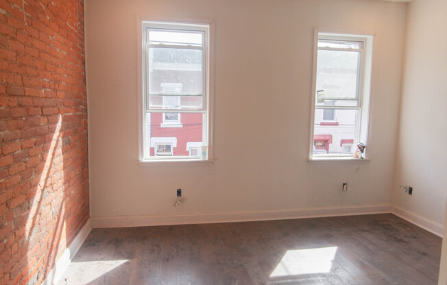 NEW CONSTRUCTION IN STRAWBERRY MANSION! 3 BEDROOM HOUSE!