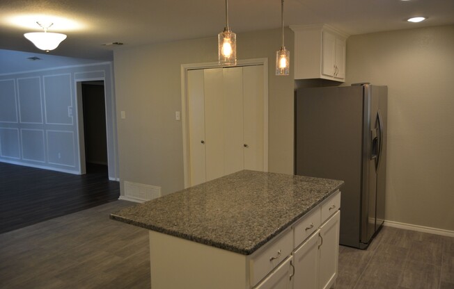 Great Updated Home Close to I20