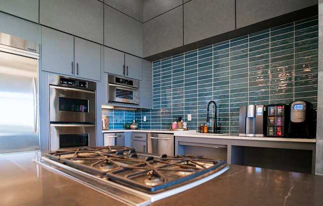 10X LIVING GRANDVIEW