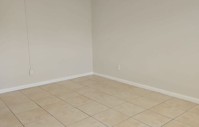 1 bed, 1 bath, 600 sqft, $1,850, Unit 04