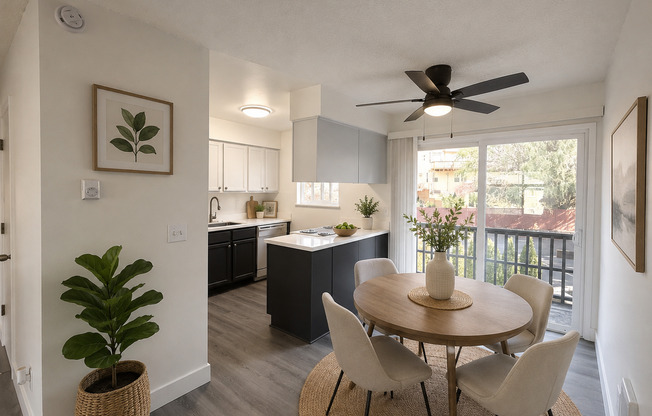 2 beds, 1 bath, 890 sqft, $1,455, Unit 15