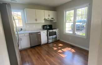 3 beds, 2 baths, $1,250