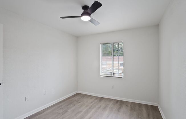 2 beds, 1 bath, 850 sqft, $1,075, Unit F6