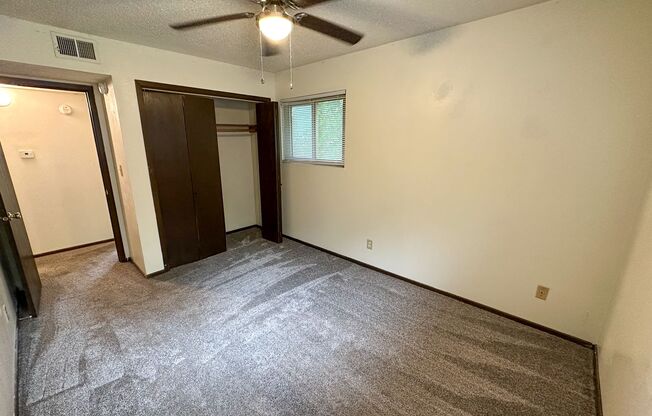 2 beds, 1 bath, $845