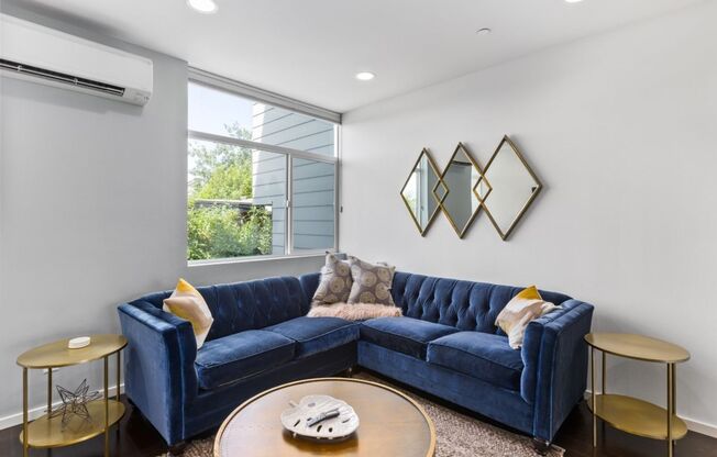 3Bd/3Ba Seattle Townhouse