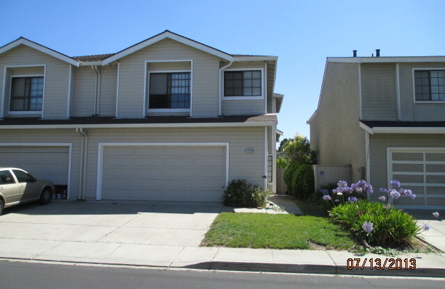 Remodeled Forest Park Ardenwood Home is beautiful 4 bedroom with newer flooring & paint!