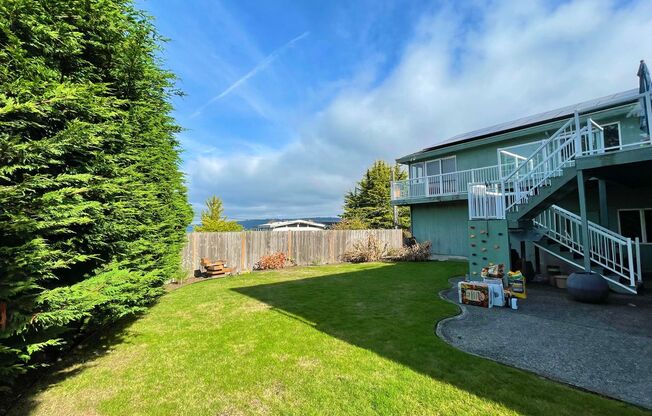 Exquisite 5-Bedroom, 3-Bath View Home in North Beach