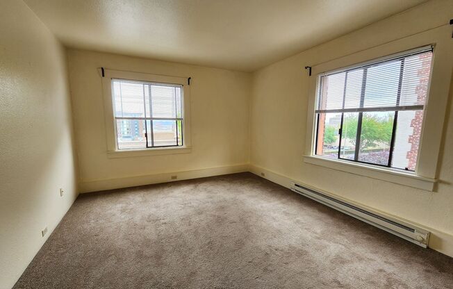 1 bed, 1 bath, 460 sqft, $1,050, Unit 212