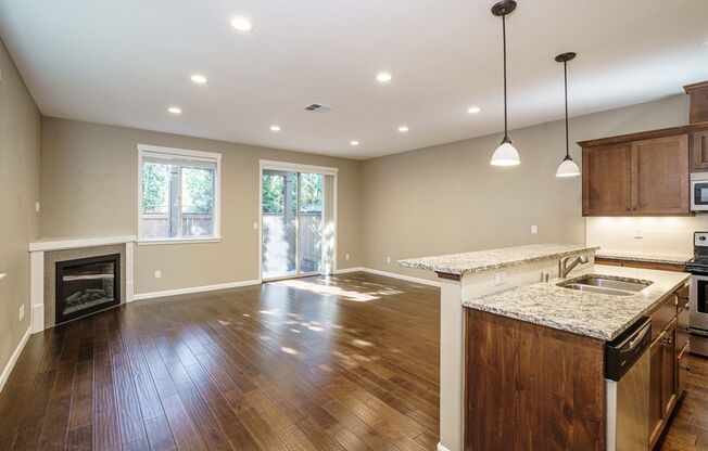 Beautiful Single-Level Home | 3 Bed, 2.5 Bath | 1,624 Sq. Ft. | Built 2016  Evergreen School District – Fircrest, Cascade, Evergreen