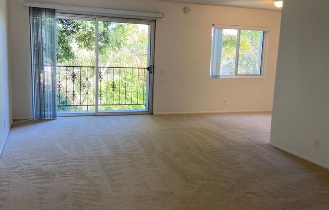 Beautiful one bedroom one bath unit in Mission Hills. Available Now!!!!