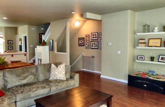 3 beds, 2.5 baths, 1,677 sqft, $2,395, Unit 7836