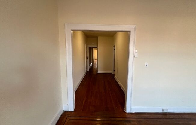 3 beds, 1 bath, 1,000 sqft, $1,850, Unit 3033 N. Calvert St. C5